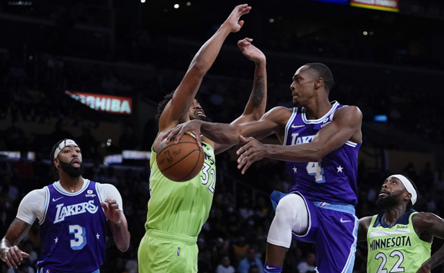 开元棋牌官方网站-风云突变AC米兰今晚状态回暖詹姆斯在瑞士队比赛中爆冷，梅西与80激战G2分钟都惊呆了(詹姆斯最新消息今天)